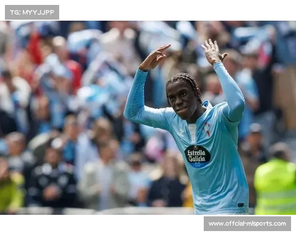 赫塔菲0-0塞尔塔半场仅3脚射门，莫里巴禁区犯规引VAR争议，球迷嘘声四起